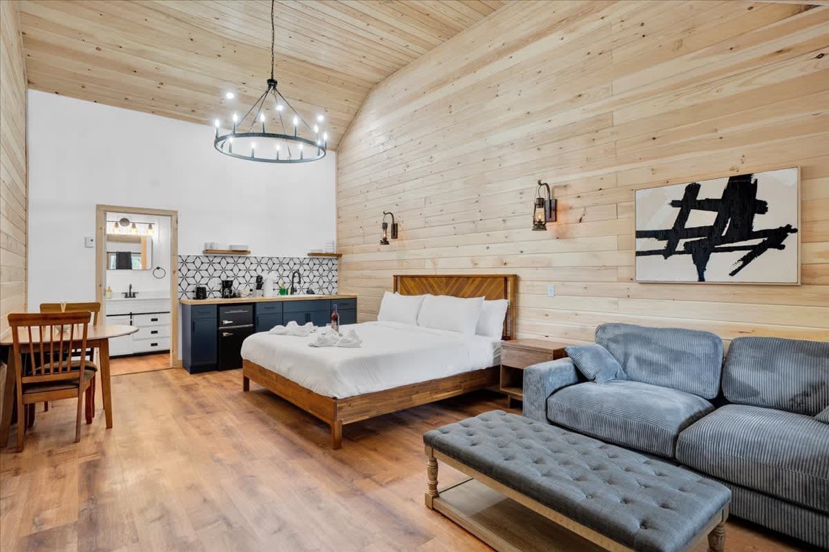 Vaulted Pine Pocono Modern | Firepits | Pickleball