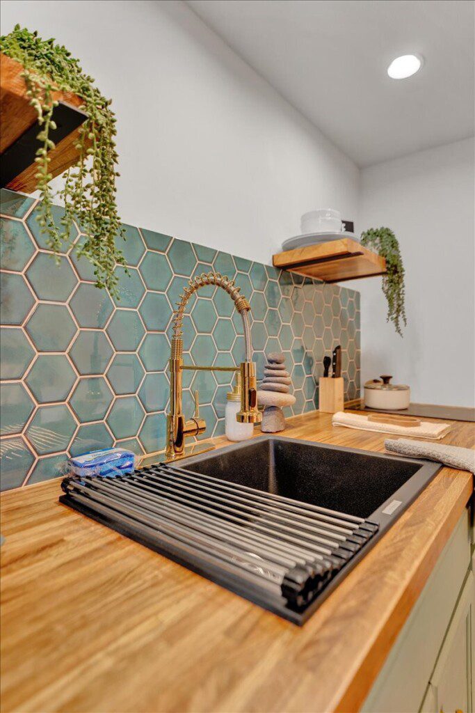 original 899486243309866906 1660257705