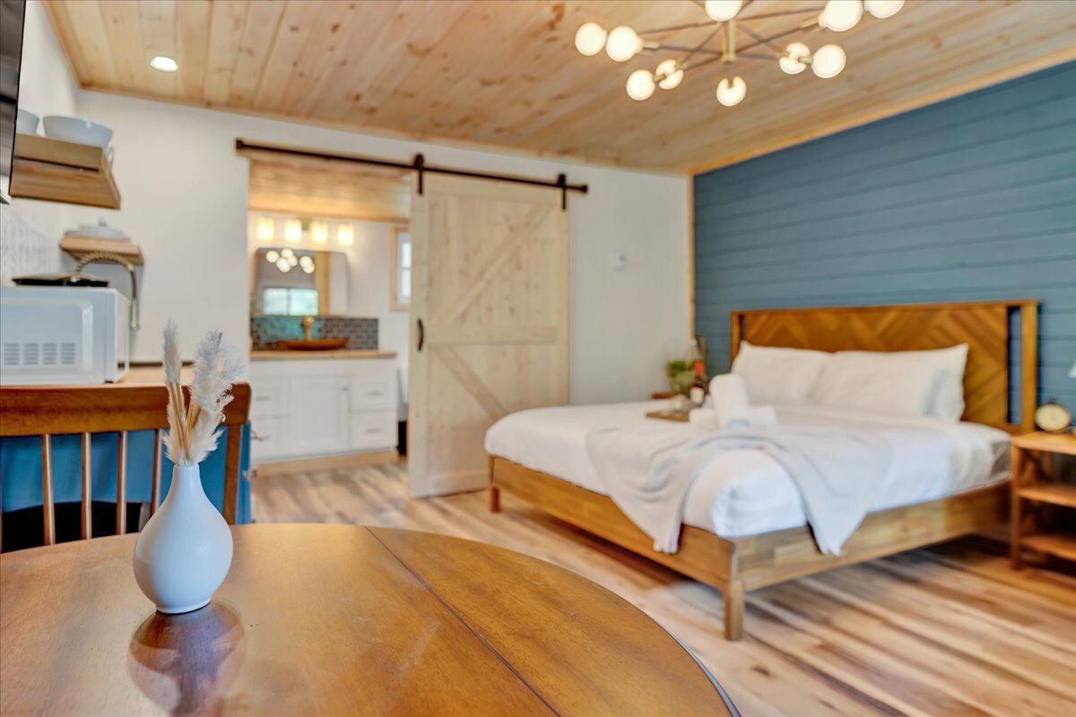 original 952170931559284062 1714030529