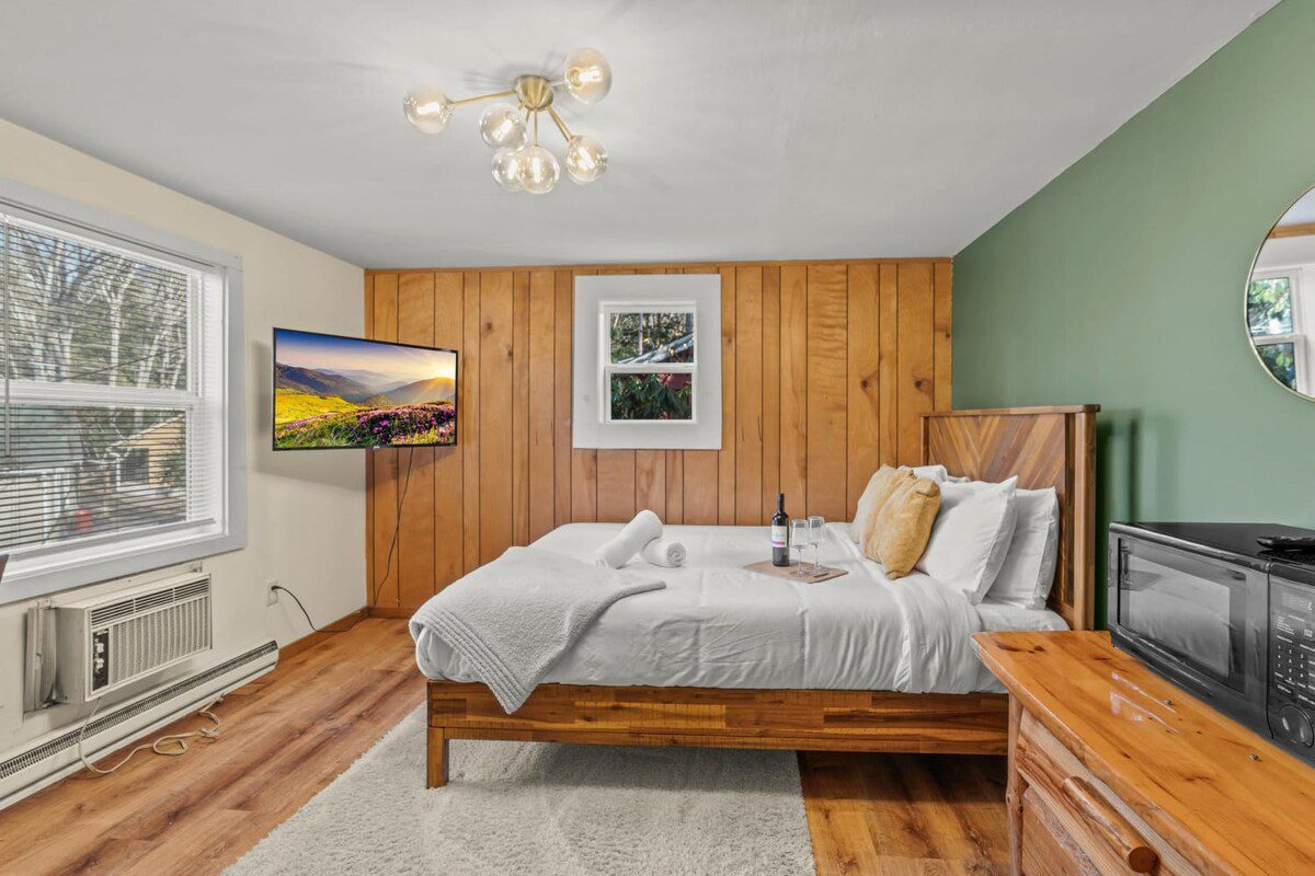 original 791330424802143512 1598157215